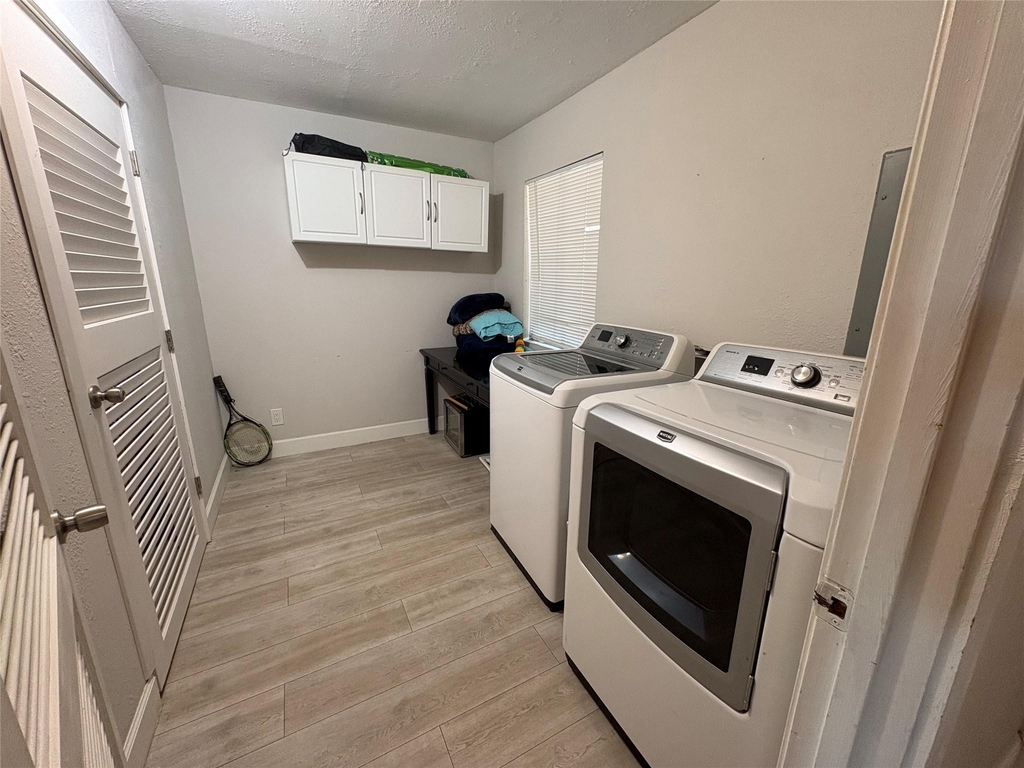 553 Demarett Dr - Photo 13
