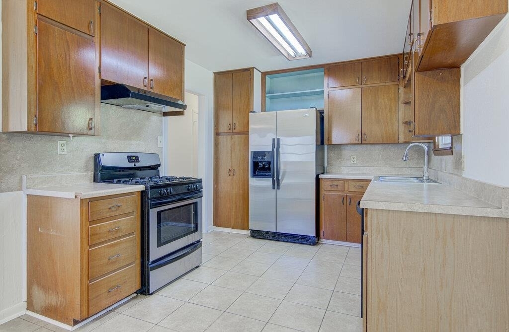 8406 Burrell Dr - Photo 6