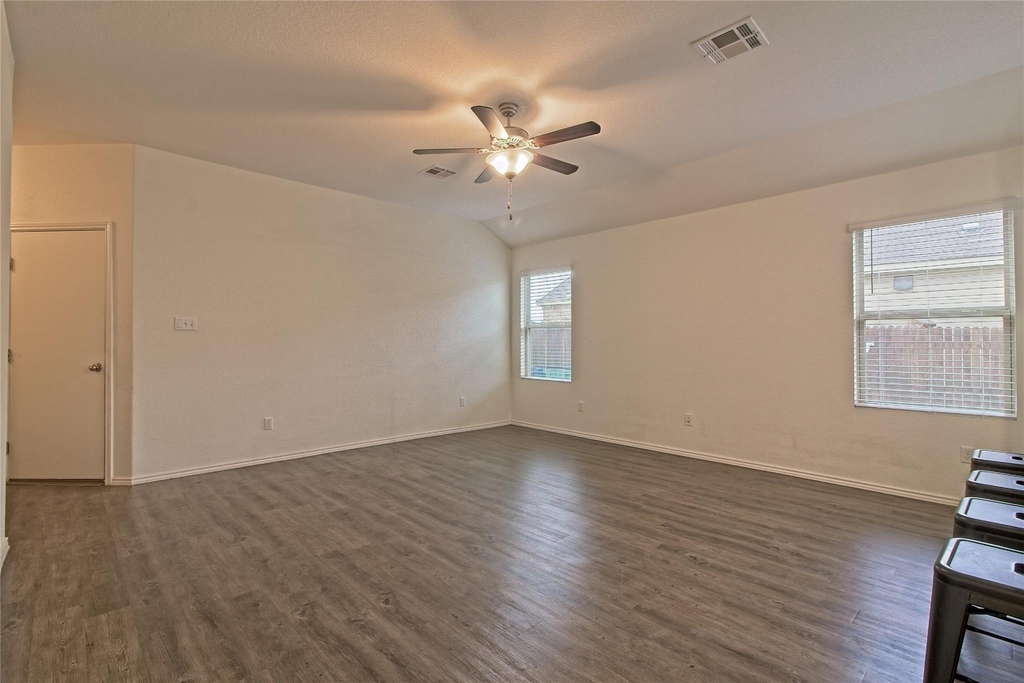 108 Circle Way - Photo 8