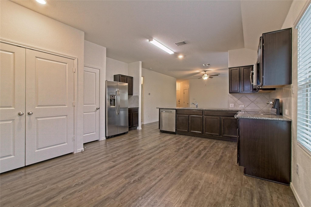 108 Circle Way - Photo 15