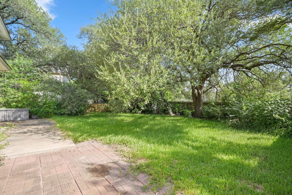 17841 Park Valley Dr - Photo 19