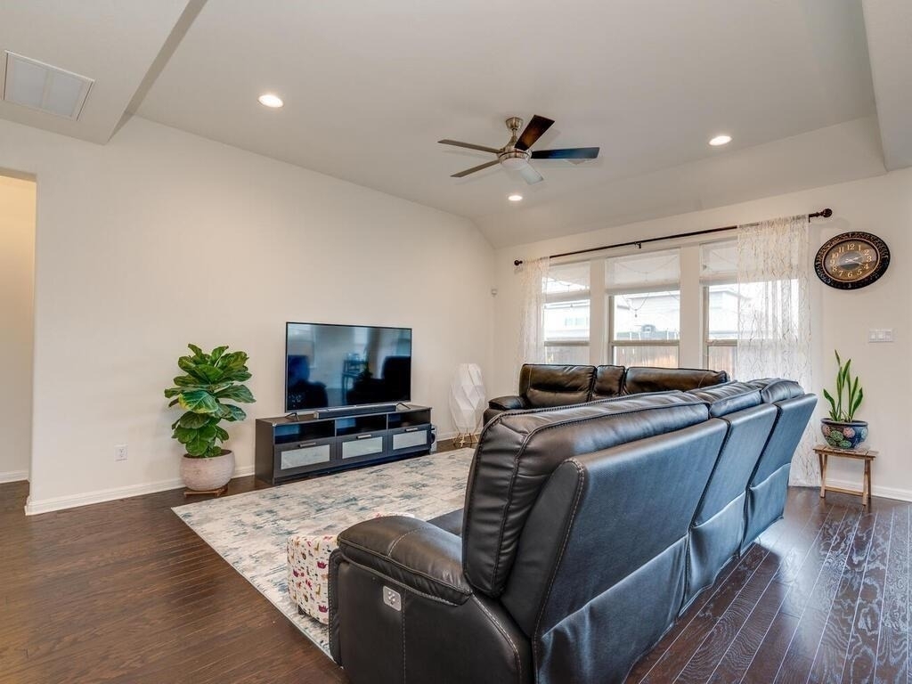 17312 Antioch Ave - Photo 11