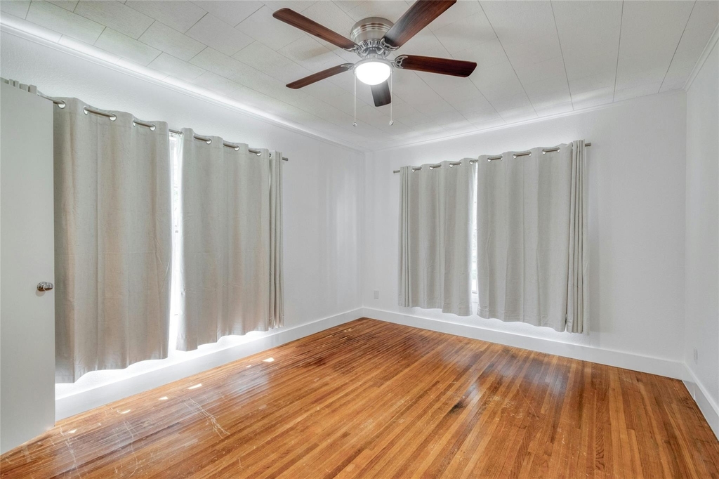 511 Sloan St - Photo 14