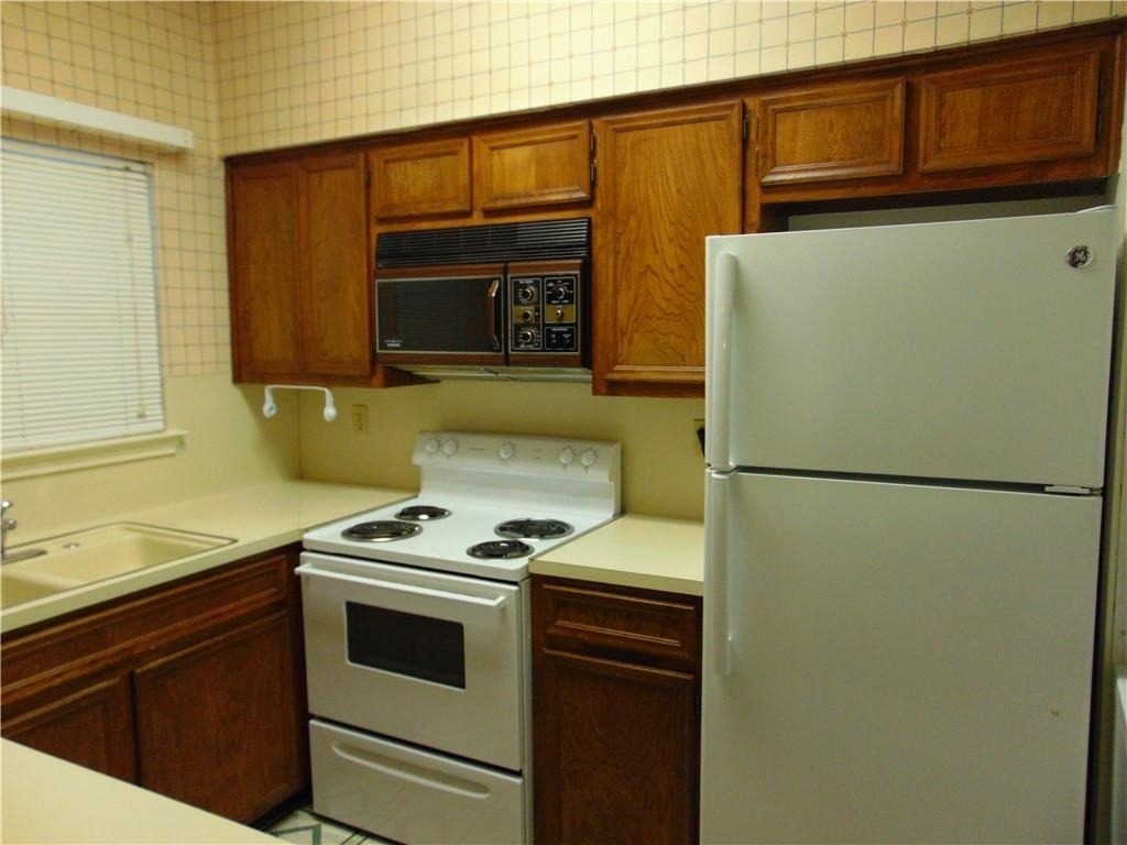 3115 Tom Green St - Photo 8
