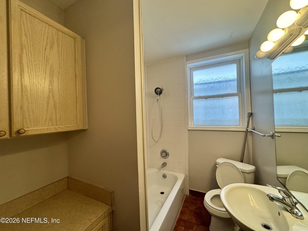 2504 Park Street - Photo 10