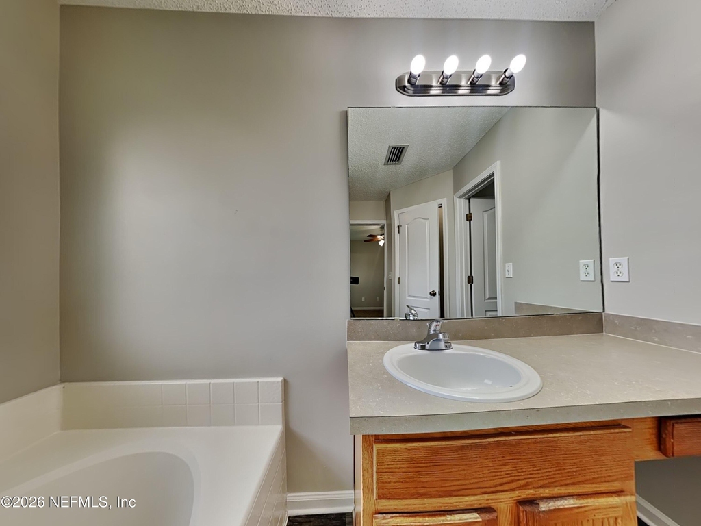 6463 Silk Leaf Lane - Photo 9