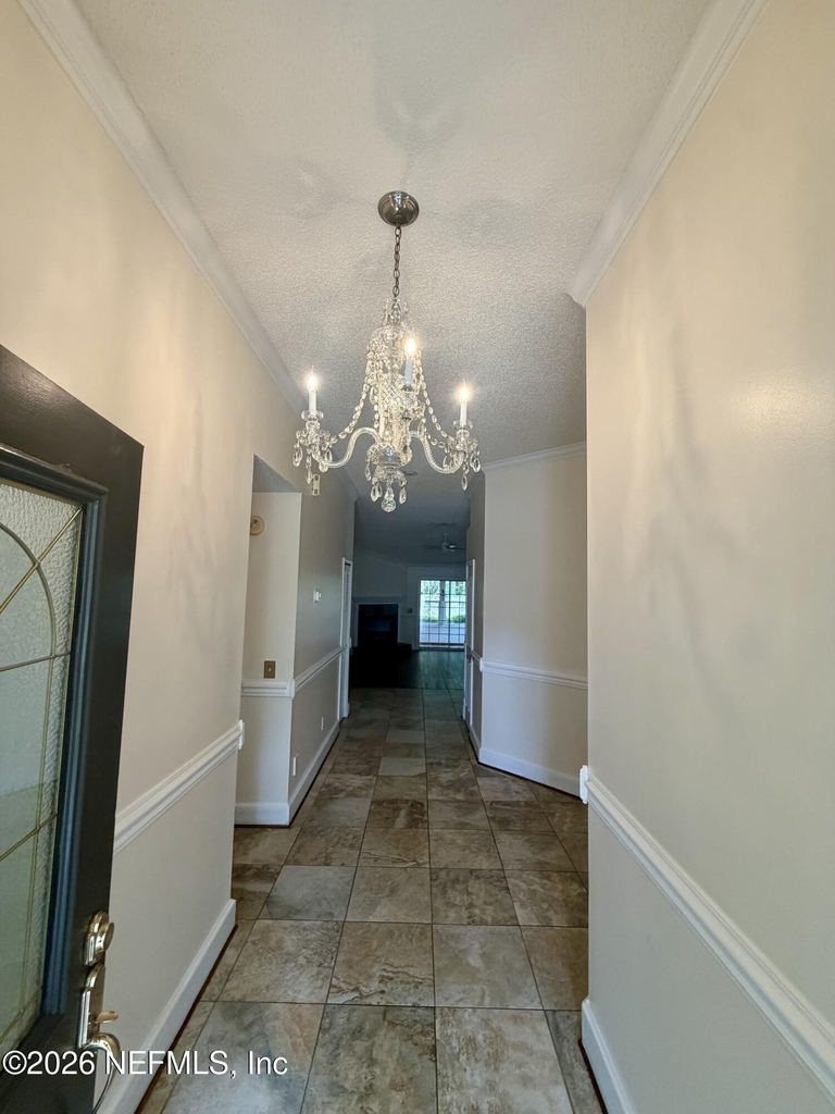 1523 Blue Heron Court - Photo 3