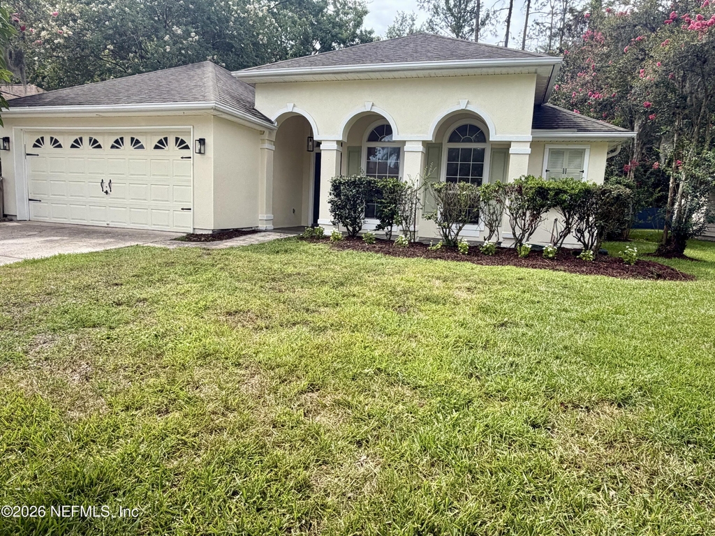 1523 Blue Heron Court - Photo 0
