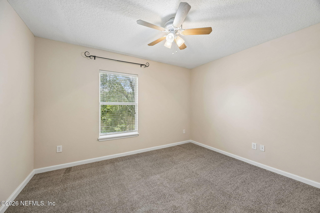 7055 Deer Lodge Circle - Photo 17