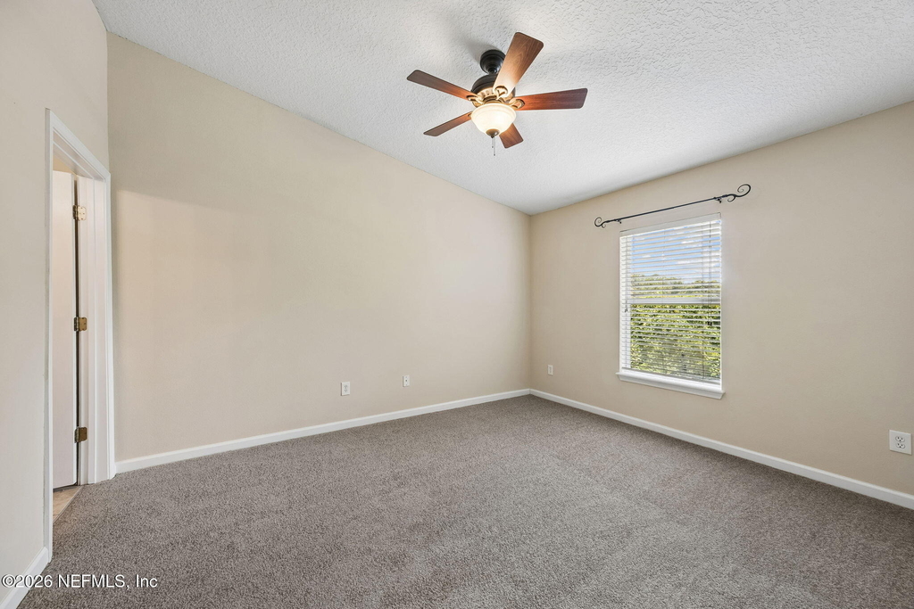 7055 Deer Lodge Circle - Photo 10
