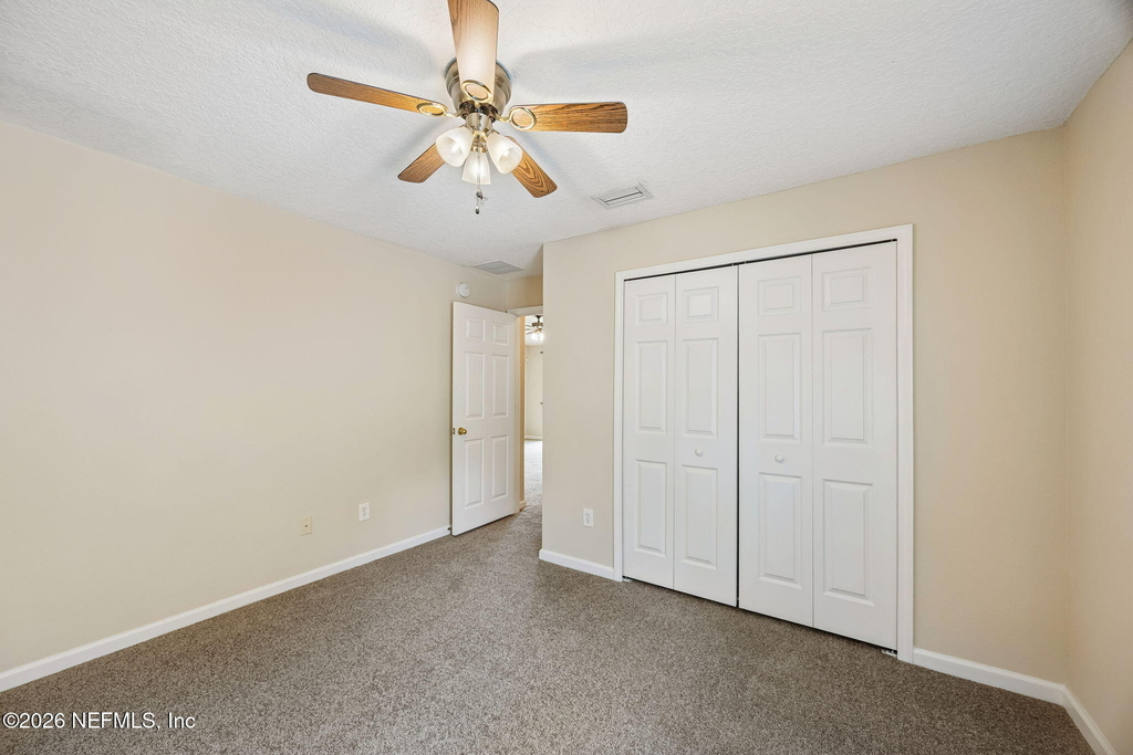 7055 Deer Lodge Circle - Photo 15