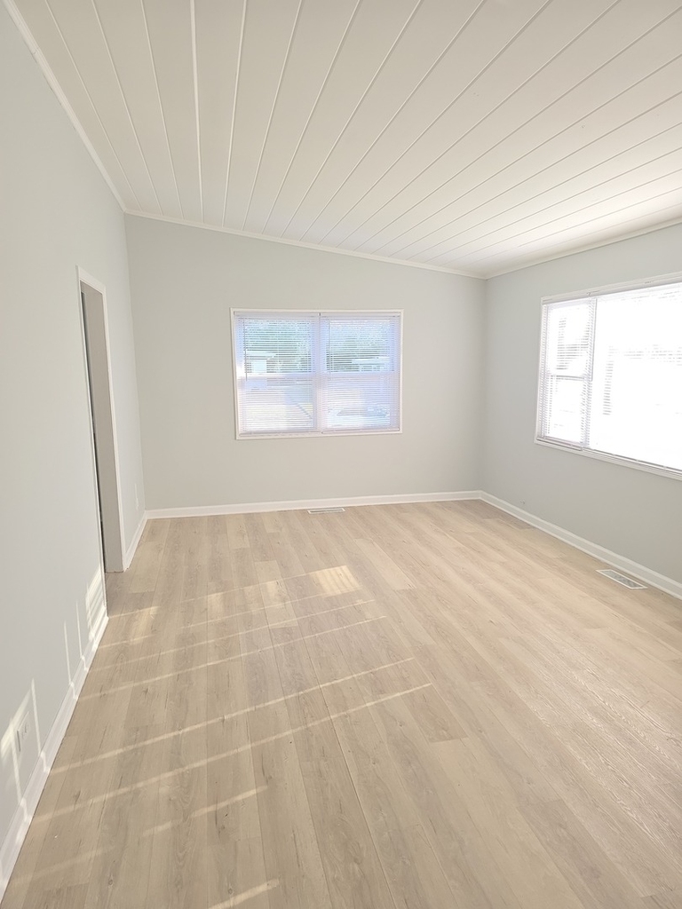 138 Algonquin Street - Photo 6
