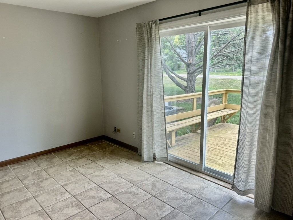 2732 Wilshire Court - Photo 2