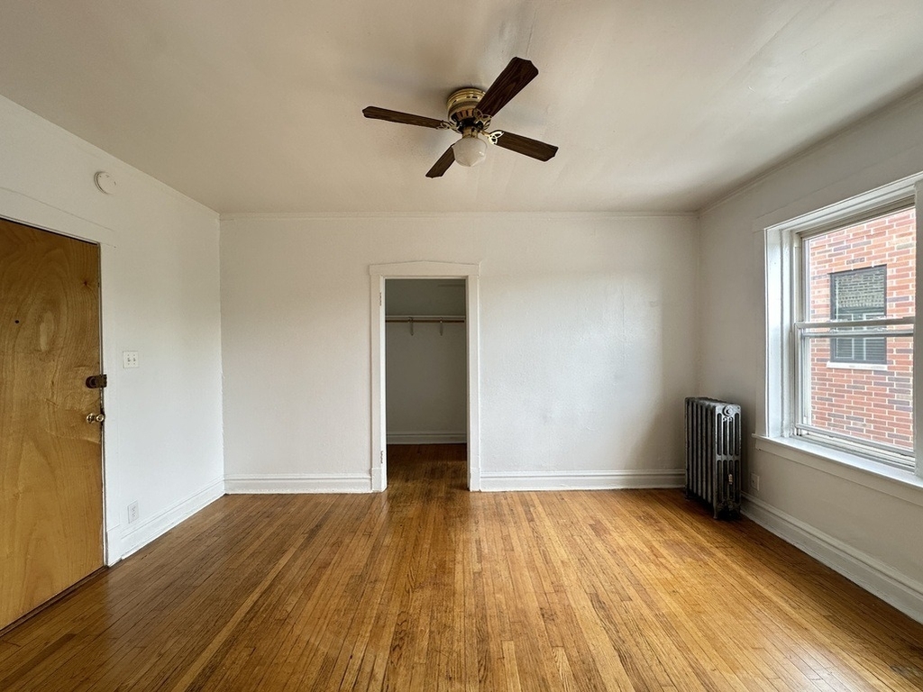 2432 N Linden Place - Photo 13