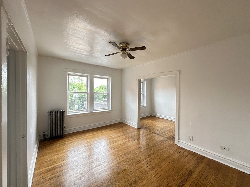 2432 N Linden Place - Photo 8