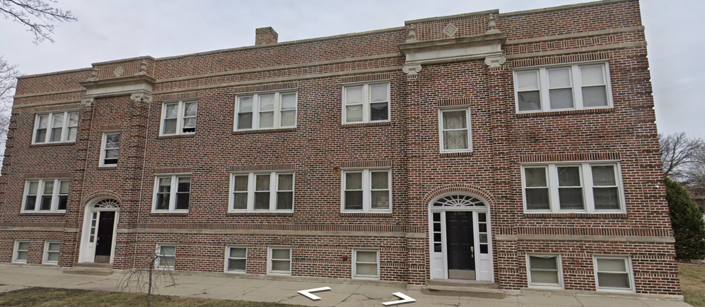 2700 W Albion Avenue - Photo 0