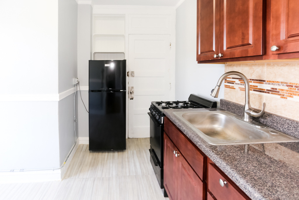 3263 W Wrightwood Avenue - Photo 2