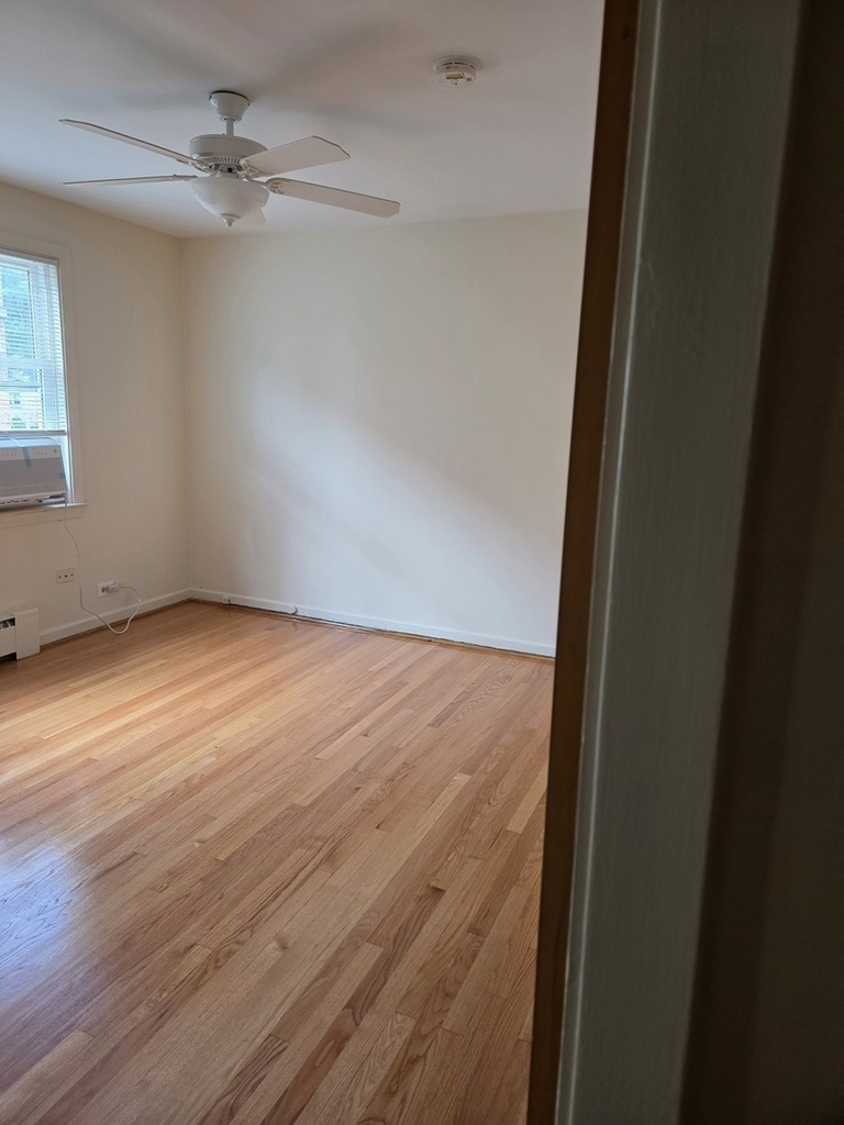 9007 La Crosse Avenue - Photo 5