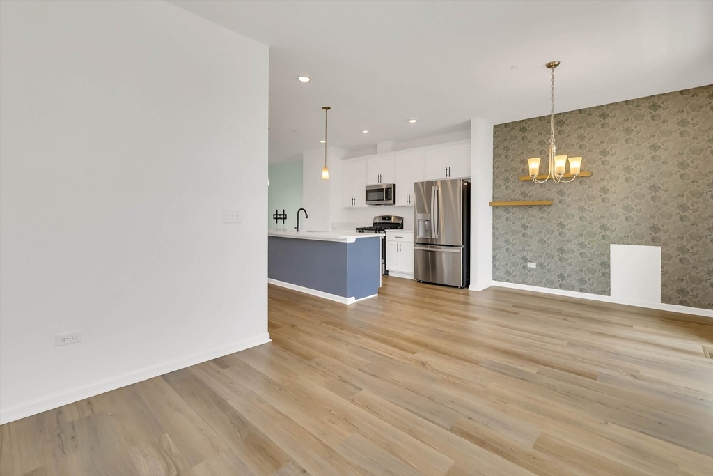 1078 Bogart Street - Photo 9