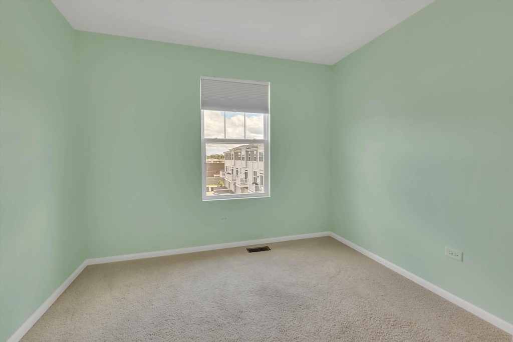 1078 Bogart Street - Photo 18
