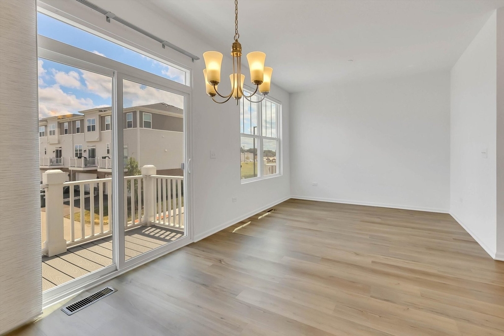 1078 Bogart Street - Photo 11