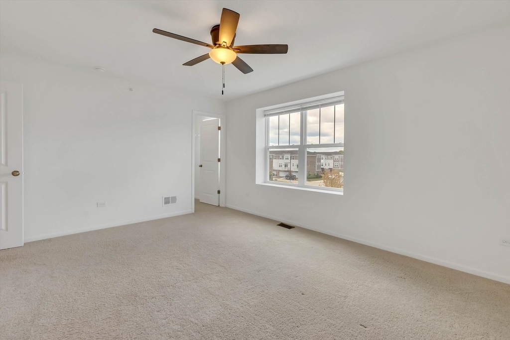 1078 Bogart Street - Photo 14