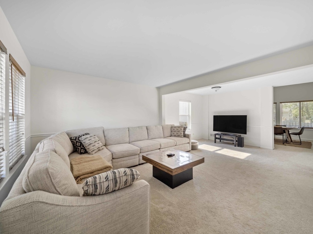 2521 Waterford Lane - Photo 2