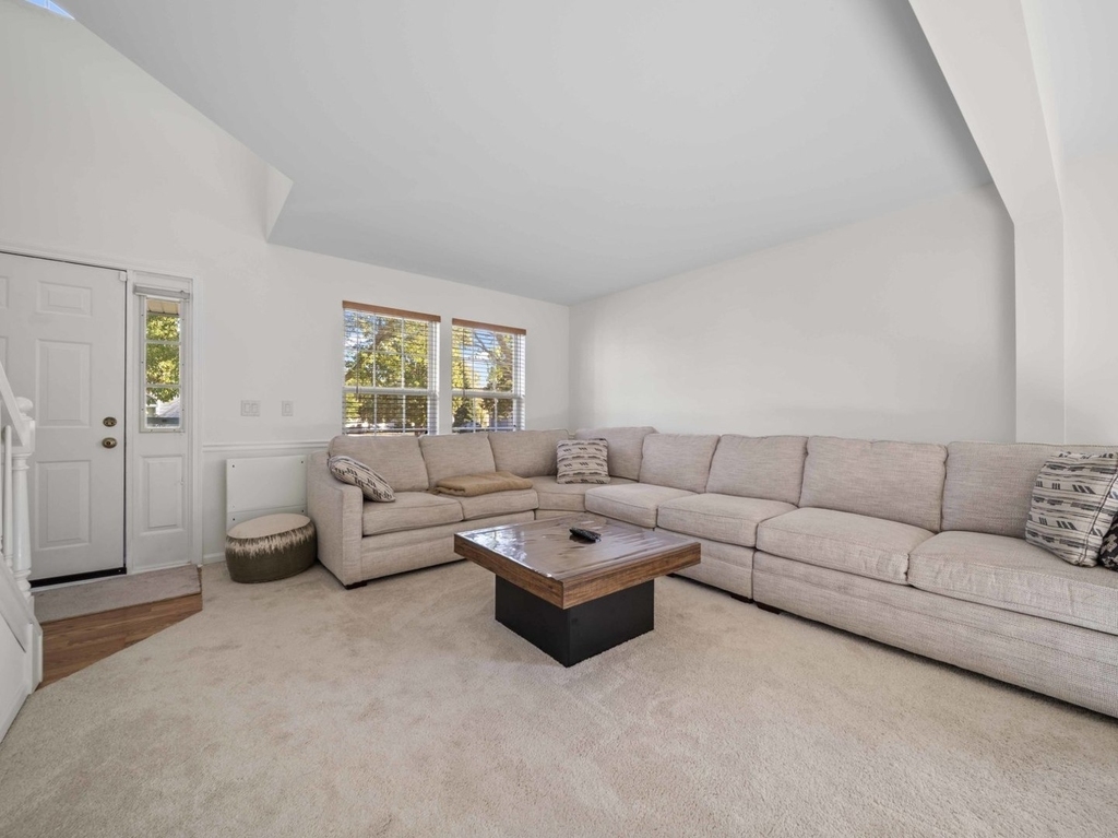 2521 Waterford Lane - Photo 4