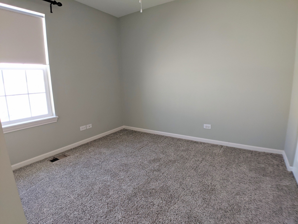 385 Bradbury Lane - Photo 15