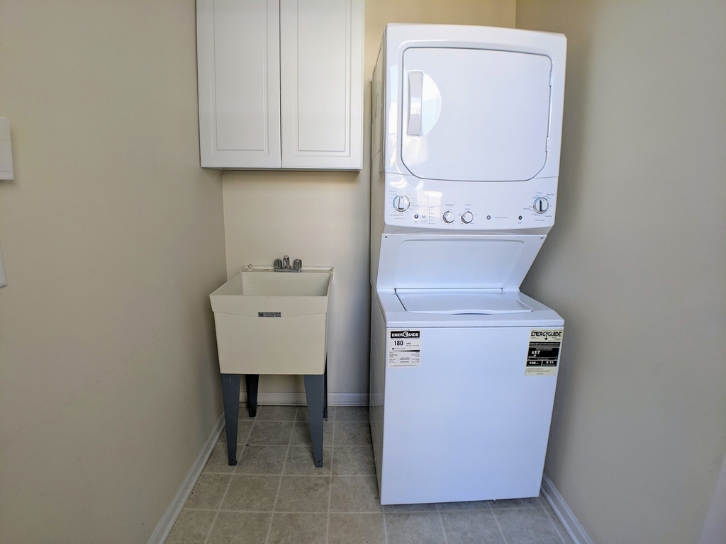 385 Bradbury Lane - Photo 18