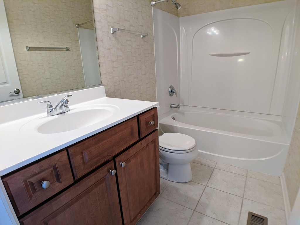 385 Bradbury Lane - Photo 16