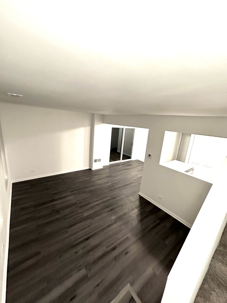 923 Four Seasons Boulevard - Photo 11