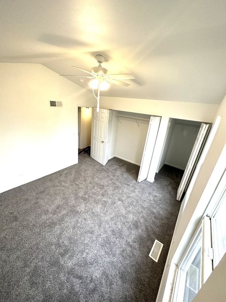 923 Four Seasons Boulevard - Photo 15