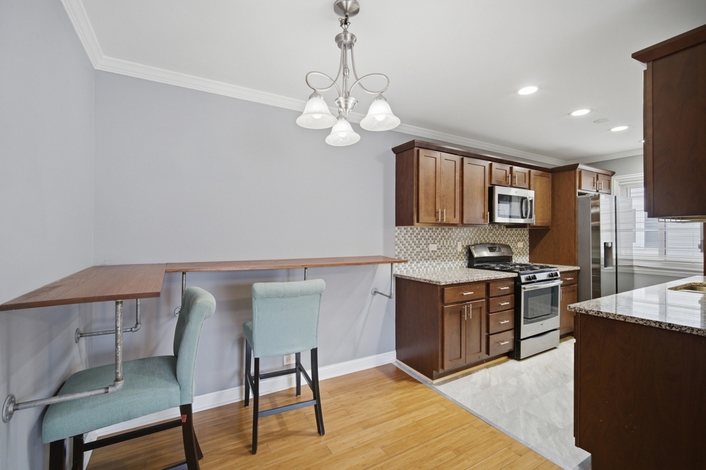 1306 Cove Drive - Photo 3