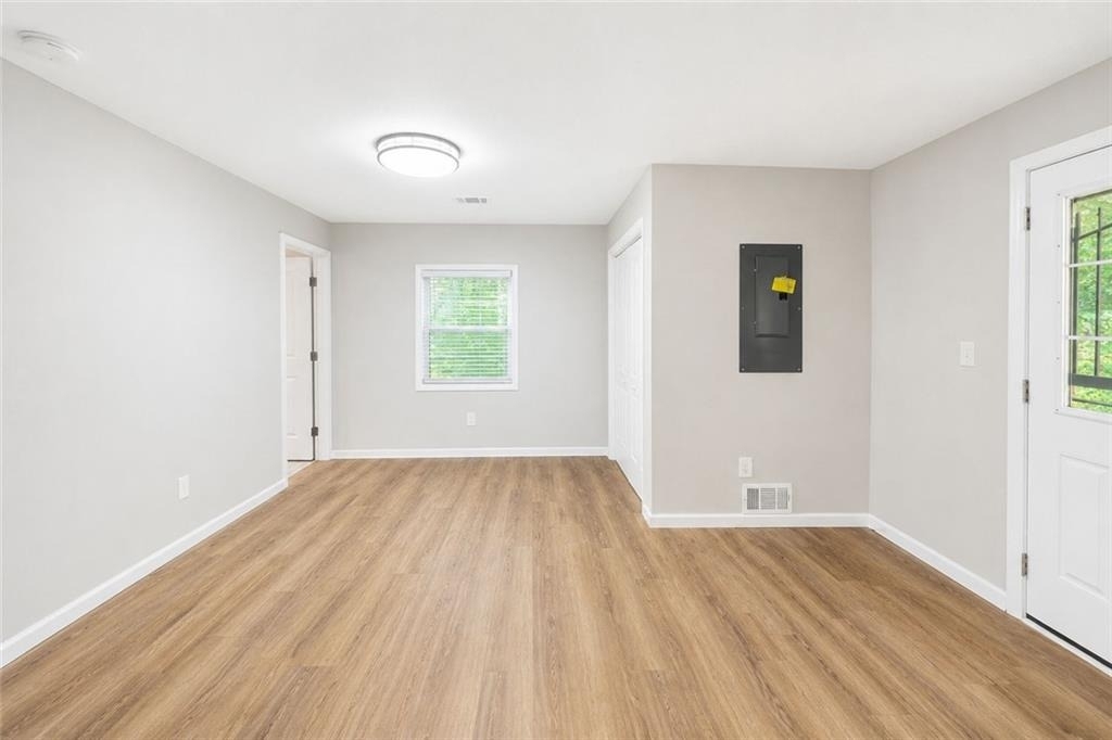 1639 Bridgeport Drive Nw - Photo 10