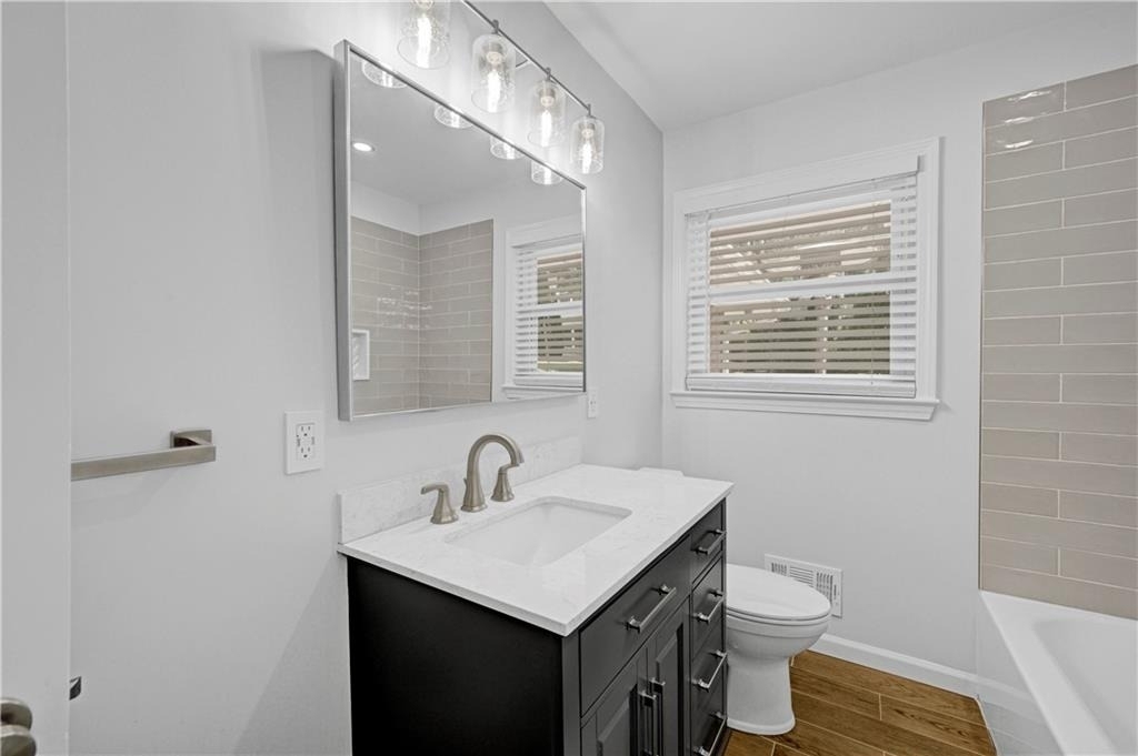 2127 Desmond Drive - Photo 13