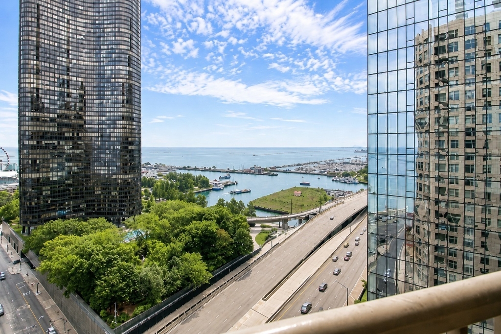 530 N Lake Shore Drive - Photo 33