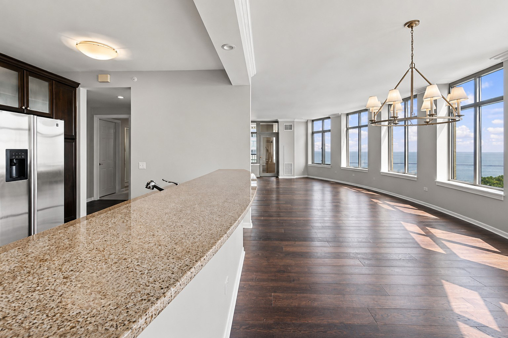 530 N Lake Shore Drive - Photo 17