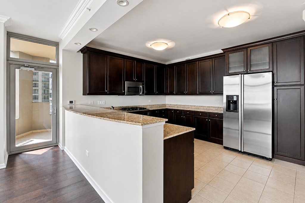 530 N Lake Shore Drive - Photo 20