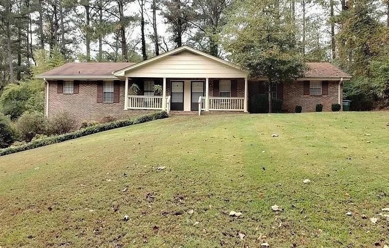4911 Valley Dale Drive Sw - Photo 0