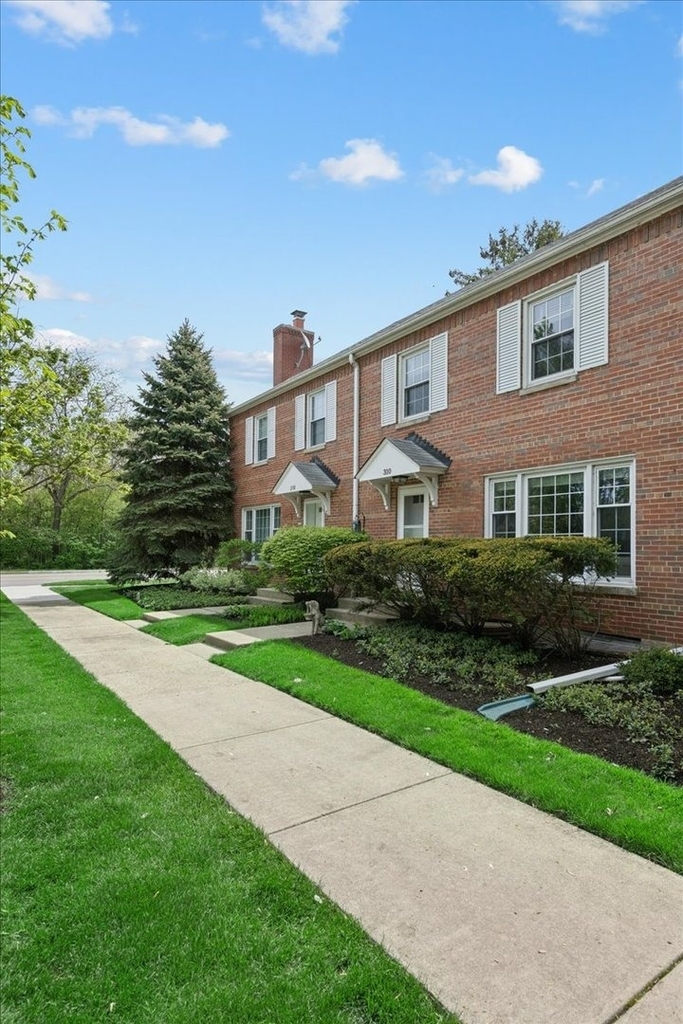 310 Jackson Avenue - Photo 1