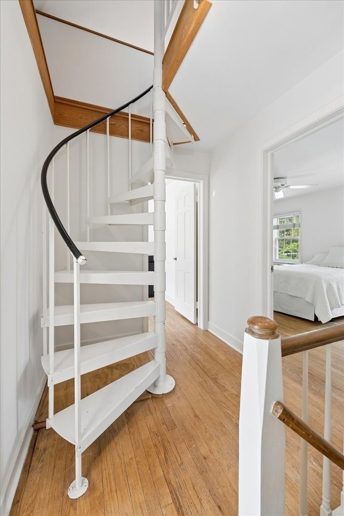 310 Jackson Avenue - Photo 14