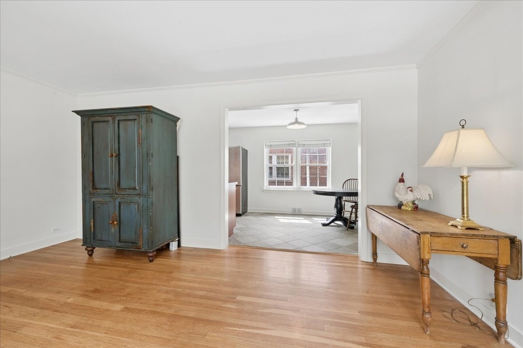 310 Jackson Avenue - Photo 5