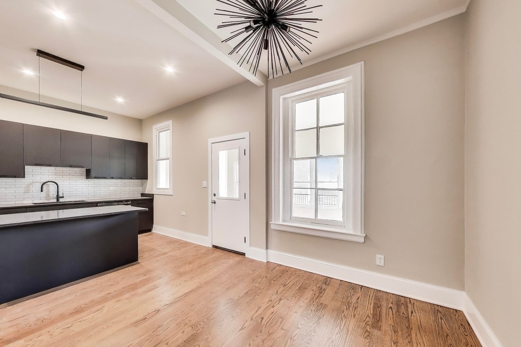 1429 W Grand Avenue - Photo 10