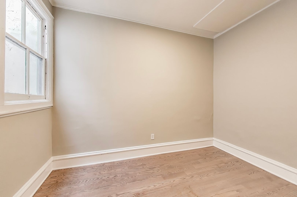 1429 W Grand Avenue - Photo 18