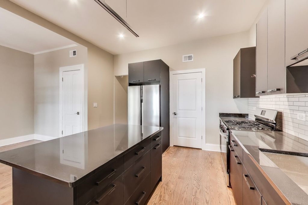 1429 W Grand Avenue - Photo 7