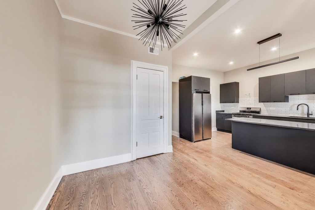 1429 W Grand Avenue - Photo 9