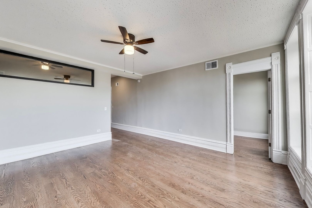 1429 W Grand Avenue - Photo 5