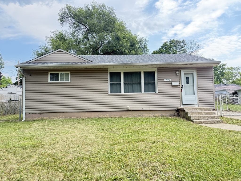 2027 Indian Road - Photo 7