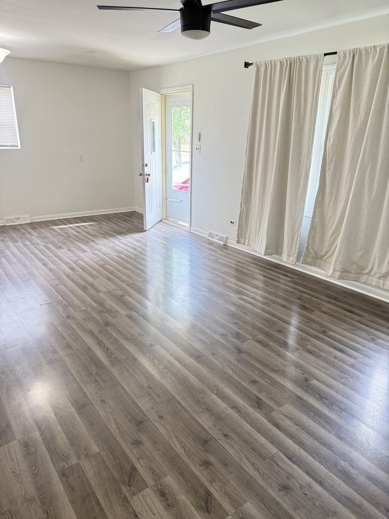 2027 Indian Road - Photo 1